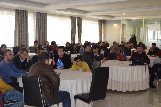 Kız Çocuklarının Okula Devamı İçin Toplantı