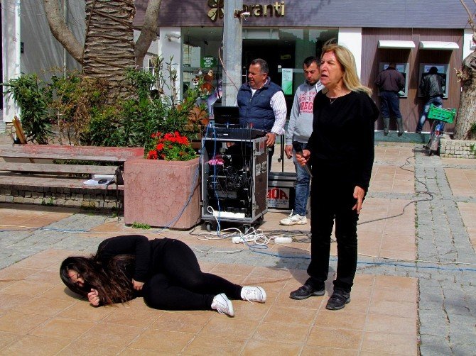 Başkan Dalgıç’tan Kadınlar Günü Etkinliğinde Kadınlara Sitem