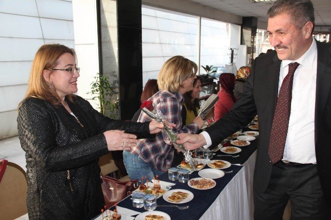 Konya Smmm Odası’nda Dünya Kadınlar Günü Kokteyli
