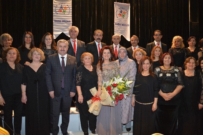 Körfez’de Dünya Kadınlar Günü Kutlandı