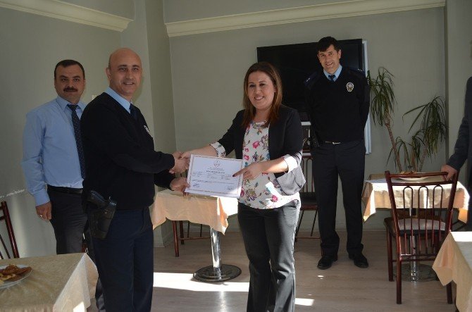 Emniyet Peroneli İşaret Dilini Öğrendi