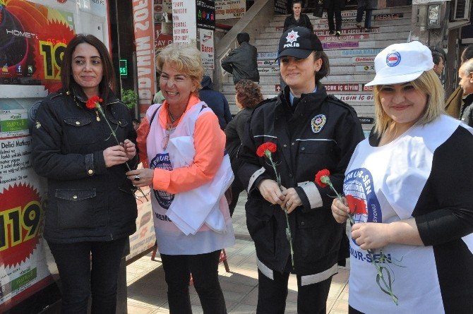 Memur-sen Kadın Kolları Dünya Kadınlar Gününü Kutladı