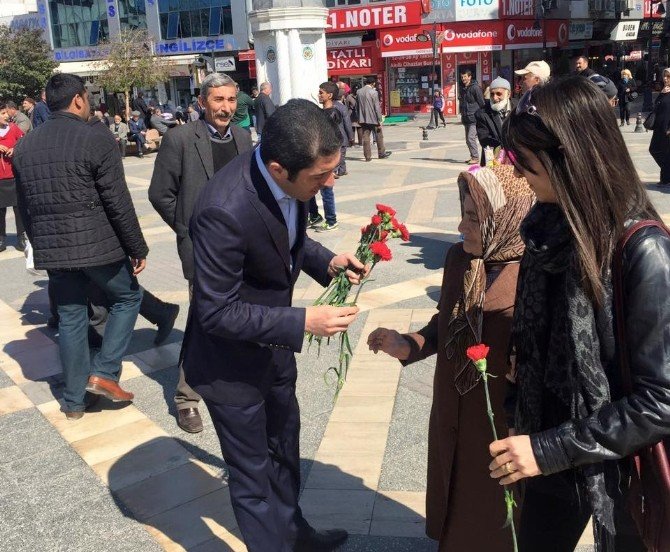 8 Mart Dünya Kadınlar Günü Kutlamaları Devam Ediyor