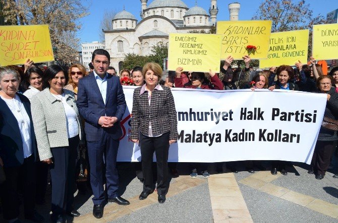 8 Mart Dünya Kadınlar Günü Kutlamaları Devam Ediyor