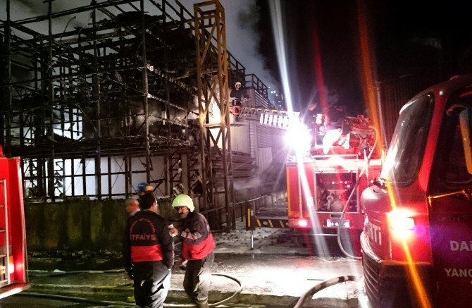 Büyükşehir İtfaiyesi Faciayı Önledi