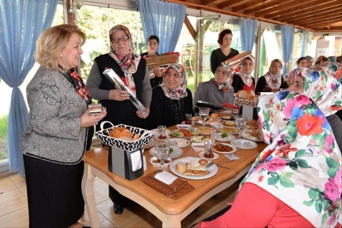 Kevser Çakacak, Kadınlarla Buluştu