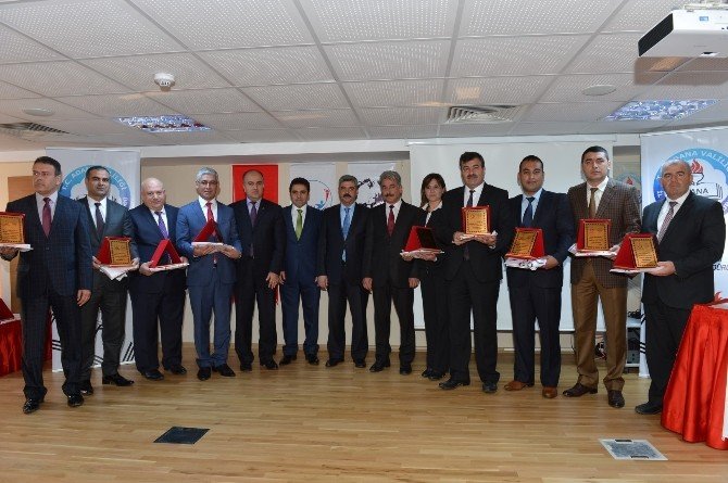 Adana’da 97 Okula "Beyaz Bayrak"