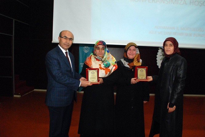 ‘Göç Bağlamında Kadın Ve Dayanışma’ Konferansı Düzenlendi