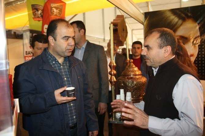 Nihat Çiftçi, Gıda Tarım Ve Hayvancılık Fuarını Gezdi