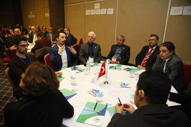 Odunpazarı Belediyesi’nin Çalıştayına İşitme Engelliler De Katıldı