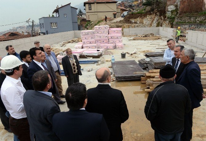 Mollafenari’ye Pazar Yeri Ve Otopark