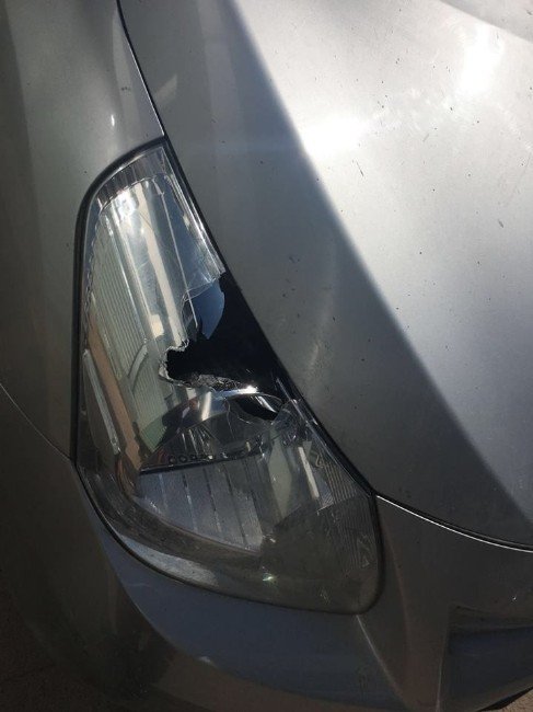 İşyeri Ve Otomobil Kurşunlandı