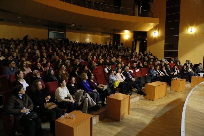 Sahnede “Ayşe Taş” Zerafeti Büyüledi