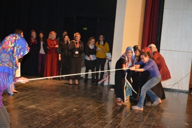 Kadınlar Günü İçin Özel Program