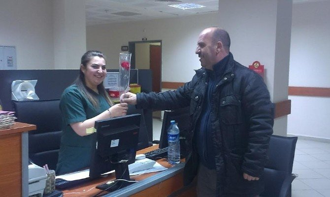 Sağlık-sen Üyelerinden Kadınlar Gününde Anlamlı Ziyaret