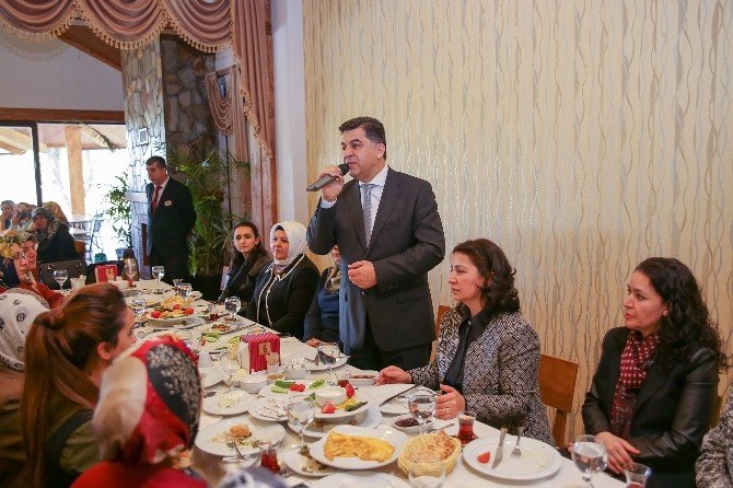 Şehitkamilli Kadınlar Kahvaltıda Buluştu