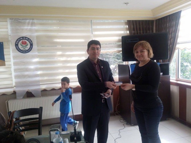 Edremit Eğitim Bir-sen Dünya Kadınlar Gününü Kutladı