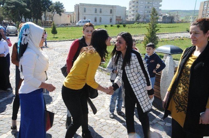 Cizre’de Kadınlar Günü’nde Şehitler İçin Mevlit Okutuldu