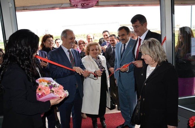 Dünya Kadınlar Günü’nde El Emeği Göz Nuru Sergisi