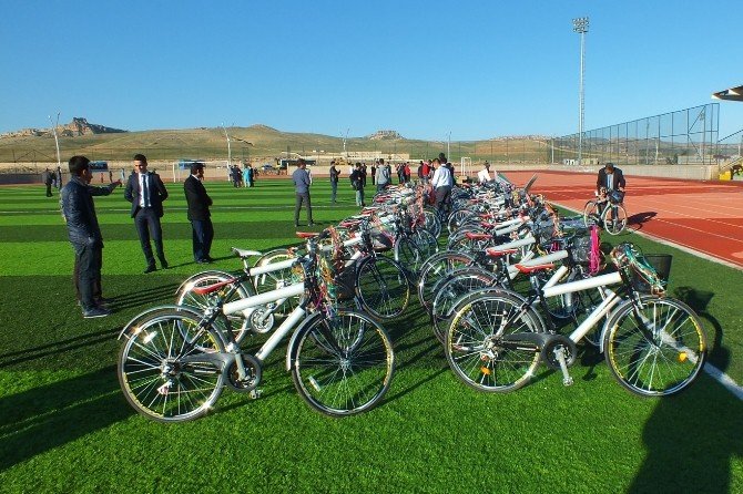 Mardin’de Bisiklet Dağıtım Töreni