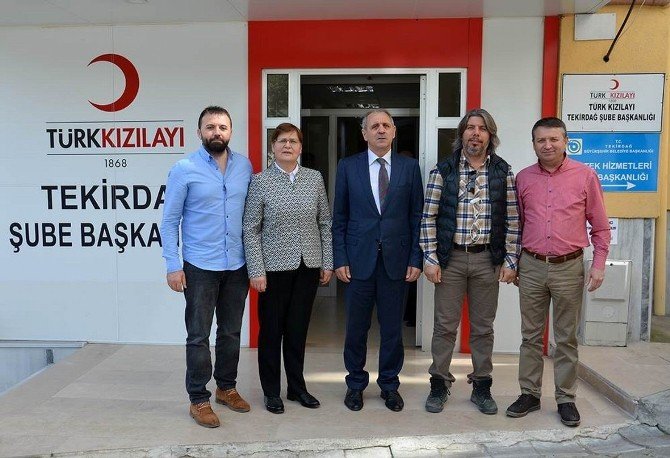 Vali Salihoğlu’ndan Kızılay Derneği’ne Ziyaret