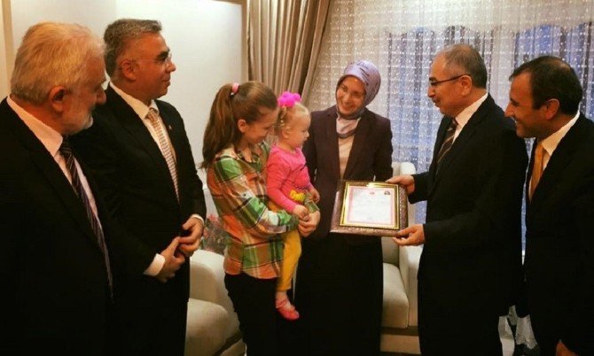 Bandırma Kaymakamı, Şehit Ailesini Ev Sahibi Yaptı