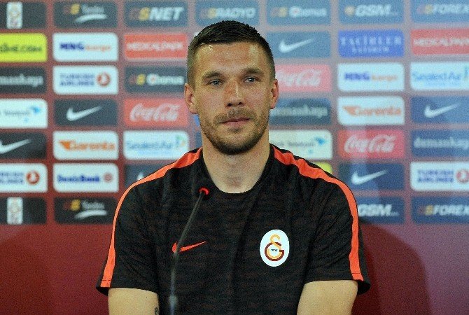 Podolskı: "Şampiyonluk Yarışında Beşiktaş Avantajlı"