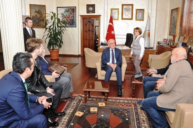 ‘Somuncu Baba Aşkın Sırrı’ Oyuncularından Başkan Yılmaz’a Ziyaret