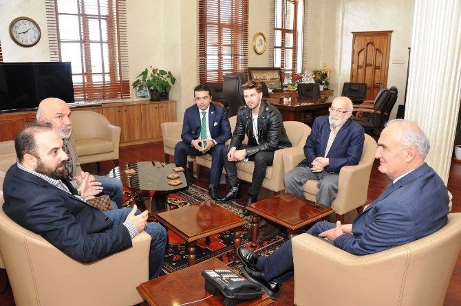 ‘Somuncu Baba Aşkın Sırrı’ Oyuncularından Başkan Yılmaz’a Ziyaret