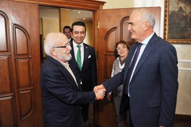 ‘Somuncu Baba Aşkın Sırrı’ Oyuncularından Başkan Yılmaz’a Ziyaret