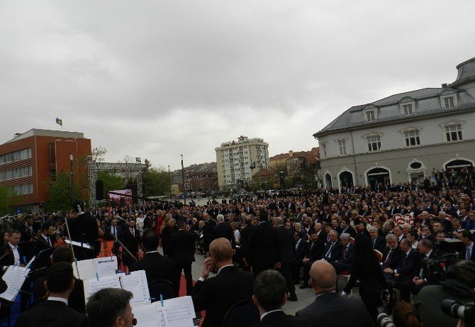 Kosova'da Cumhurbaşkanı Devir Teslim Töreni