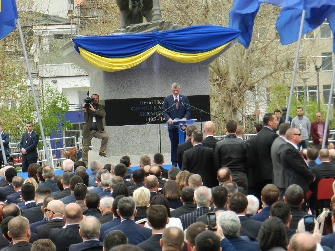 Kosova'da Cumhurbaşkanı Devir Teslim Töreni