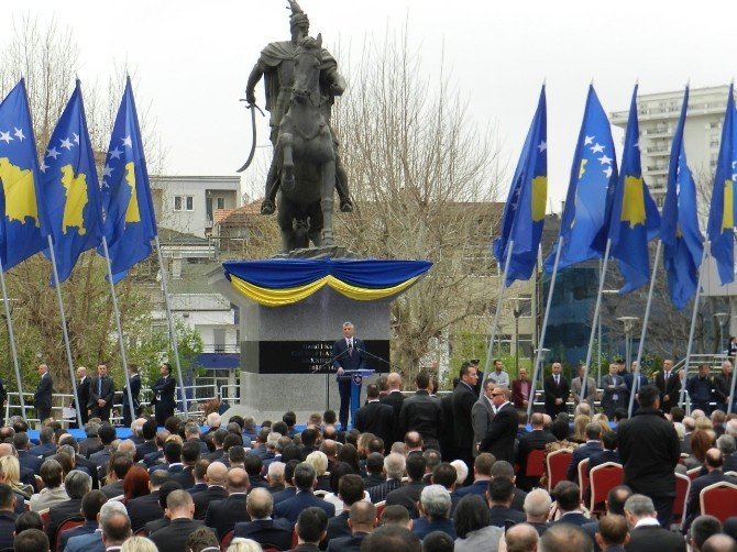 Kosova'da Cumhurbaşkanı Devir Teslim Töreni