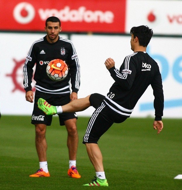 Beşiktaş,Derbi İçin Hazırlıklarına Kararlılıkla Devam Ediyor