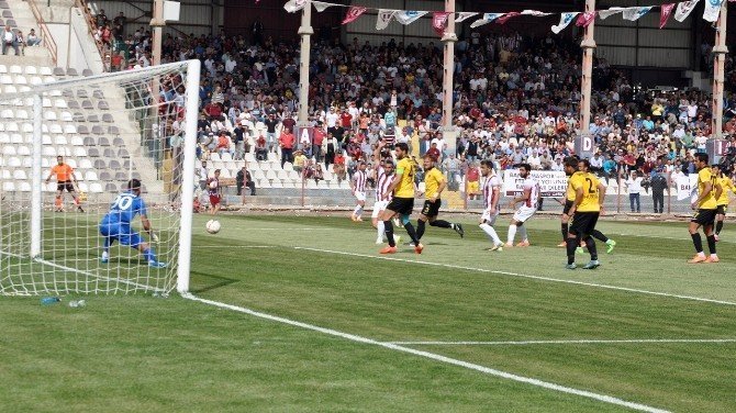 Bandırmaspor,İstanbulspor'u 1-0 Mağlup Etti