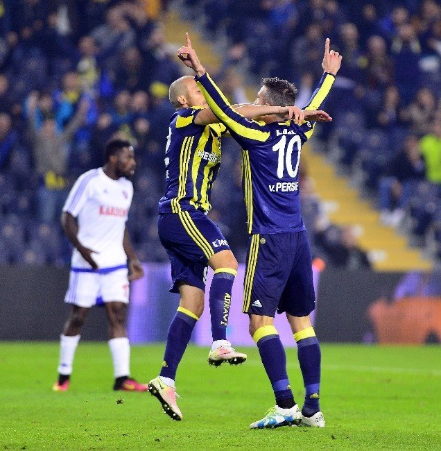 Fenerbahçe Kadıköy'de Şov Yaptı