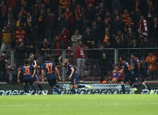 Galatasaray 1-2 Medipol Başakşehir