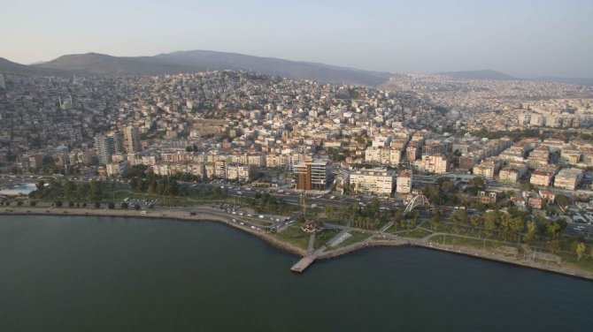 Bayraklı’da Esnaf Sayısı 5 Bine Yaklaştı