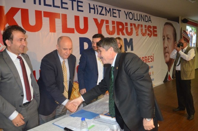Kula Ak Parti İlçe Başkanı Palabıyık Güven Tazeledi