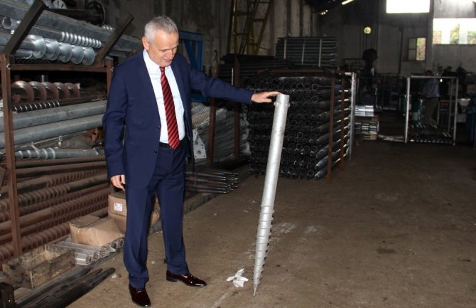 Akçakoca’dan Avrupa’ya Vidalı Kazık İhraç Ediyor