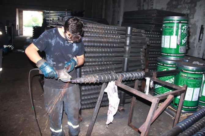 Akçakoca’dan Avrupa’ya Vidalı Kazık İhraç Ediyor