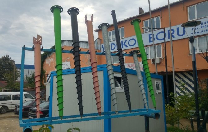 Akçakoca’dan Avrupa’ya Vidalı Kazık İhraç Ediyor