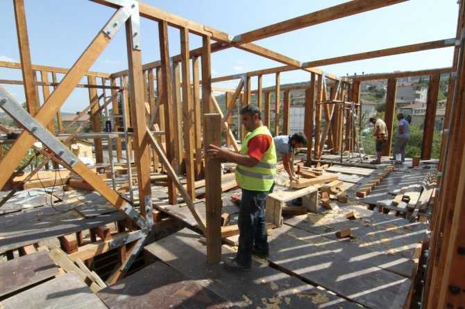 Demirciler Konağı Yeniden Yükseliyor