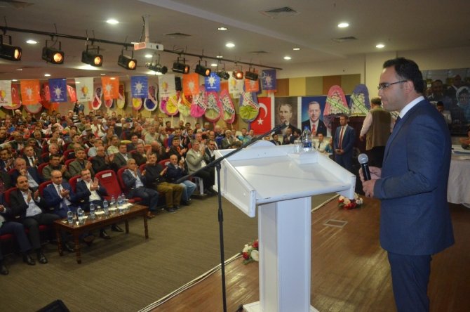 Kula Ak Parti İlçe Başkanı Palabıyık Güven Tazeledi