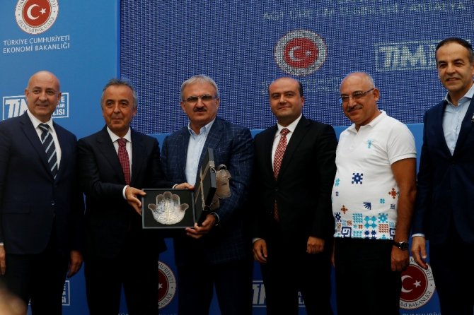 Büyükekşi: “Yılın İlk 8 Ayında Irak’a Yapılan İhracatta Yüzde 25 Artış Oldu”