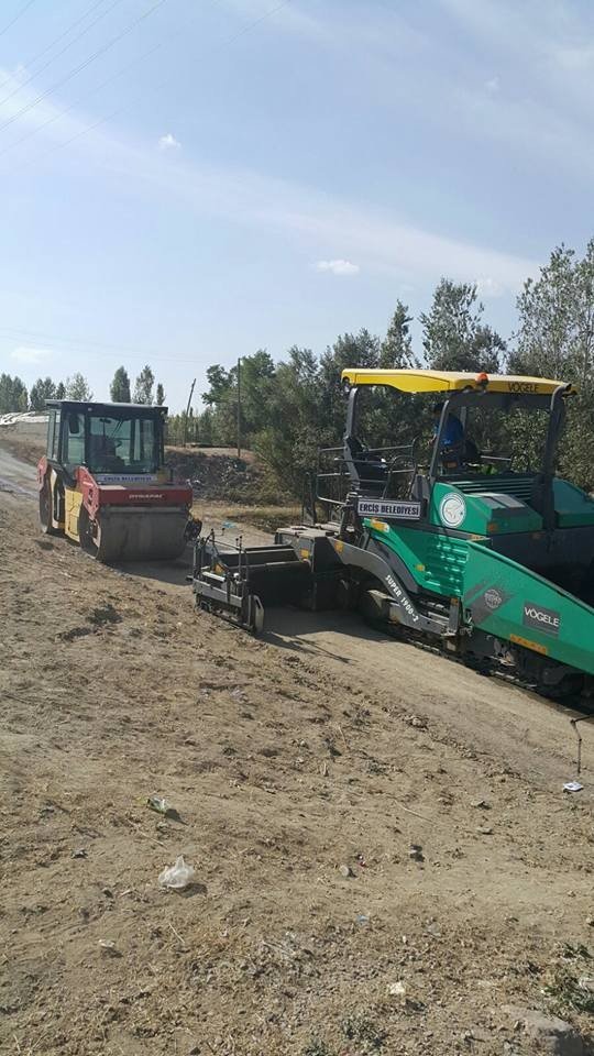 Bulanık’ta İlk Defa Asfalt Yapıldı