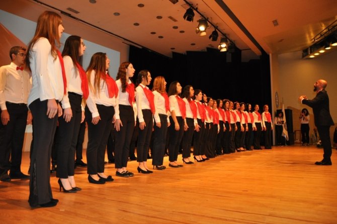 Ege Üniversitesinde İlk Ders İlber Ortaylı’dan