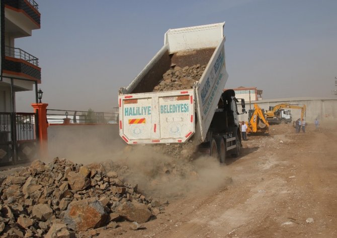 Haliliye Belediyesi Konuklu’da 54 Yeni Yol Açtı