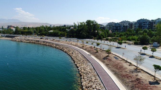 Edremit’te Sahil Kordonu Projesinde Sona Yaklaşıldı