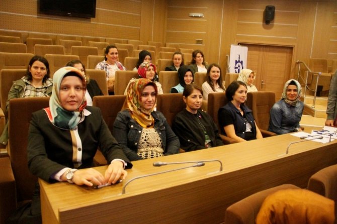 Büyükşehir’den Kadın Personeline Sağlık Eğitimi